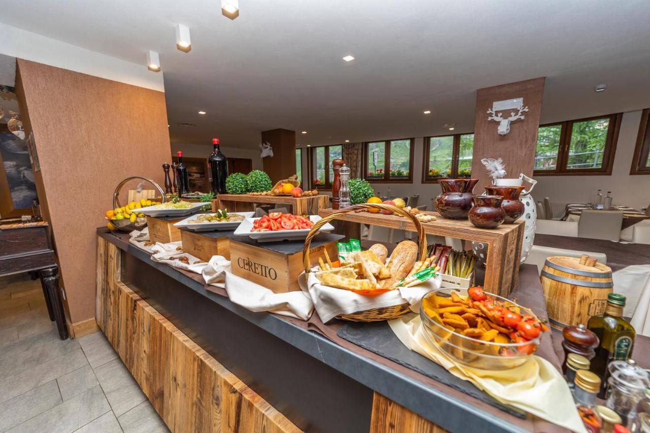 Hotel Petit Palais Breuil-Cervinia Kültér fotó