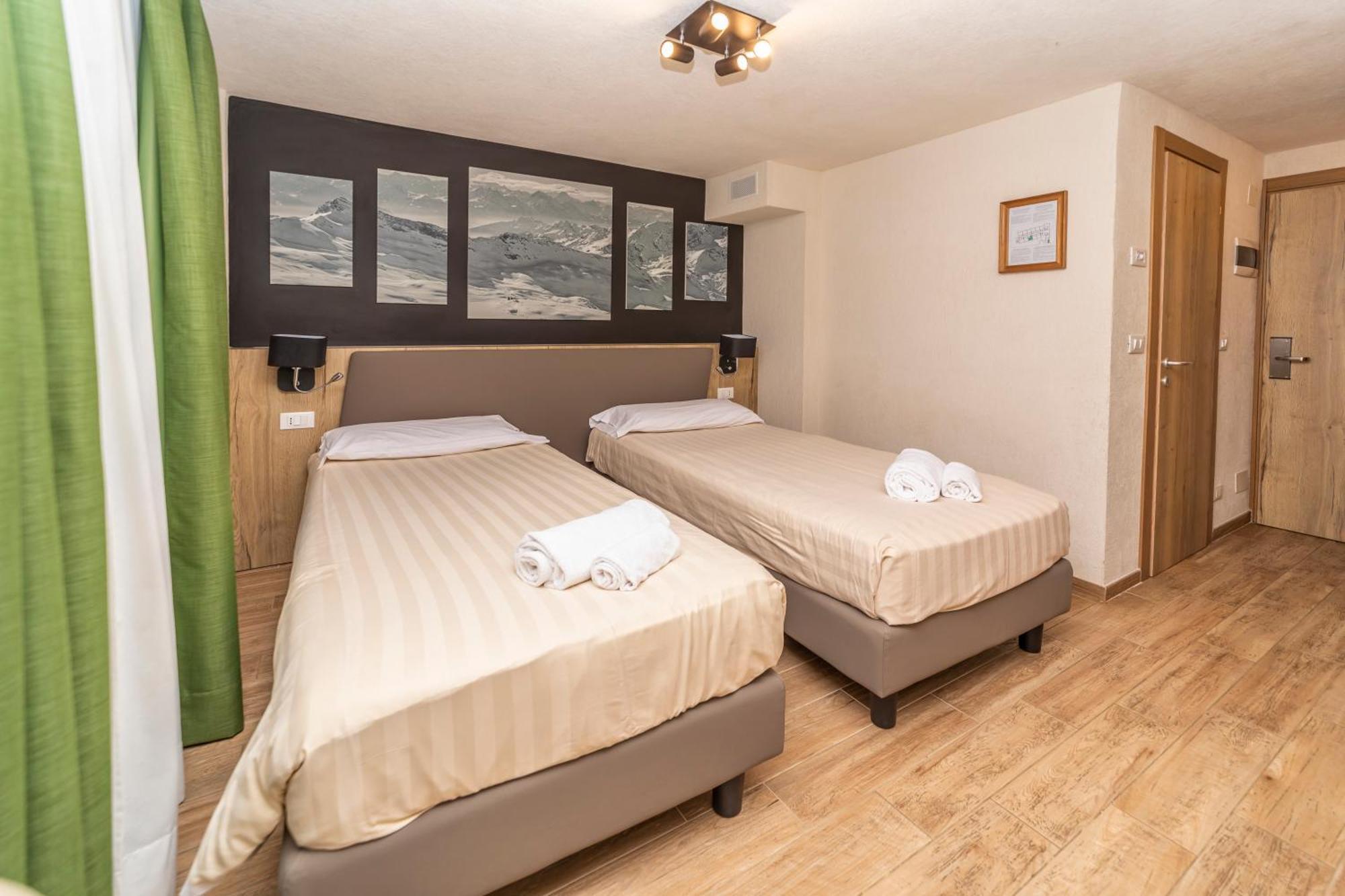 Hotel Petit Palais Breuil-Cervinia Kültér fotó